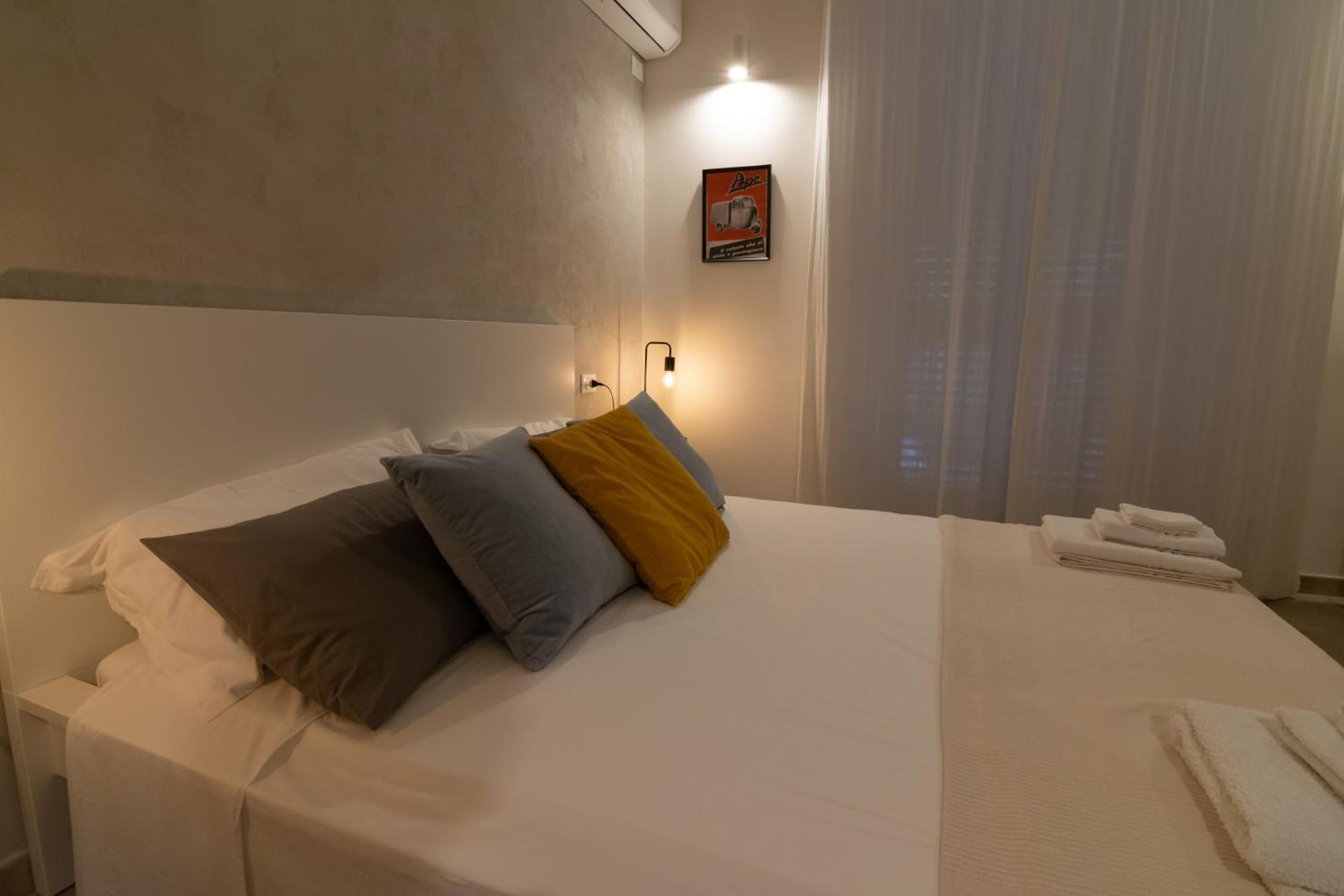 R-Home Exclusive Rooms Catania Esterno foto