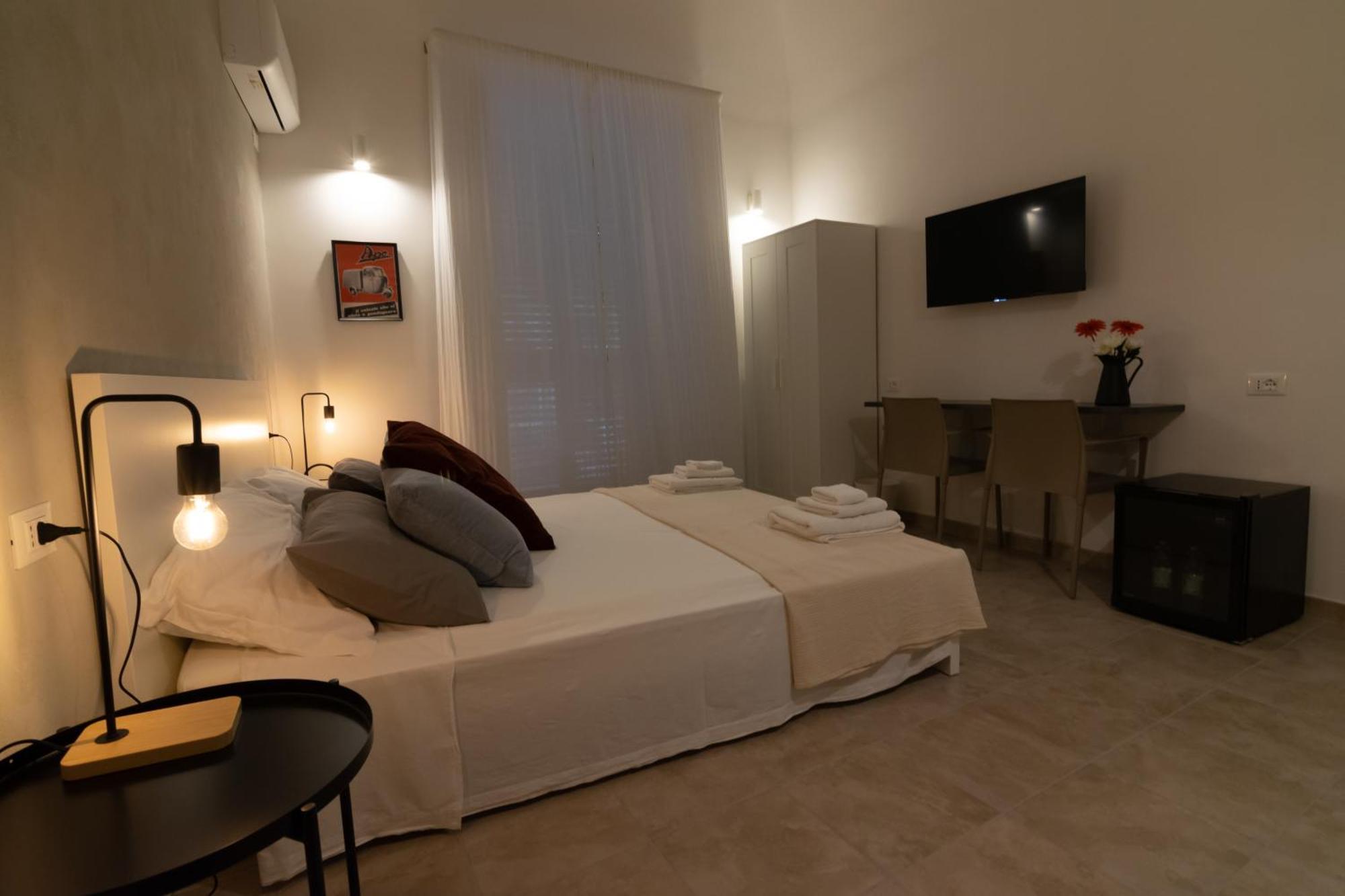 R-Home Exclusive Rooms Catania Esterno foto
