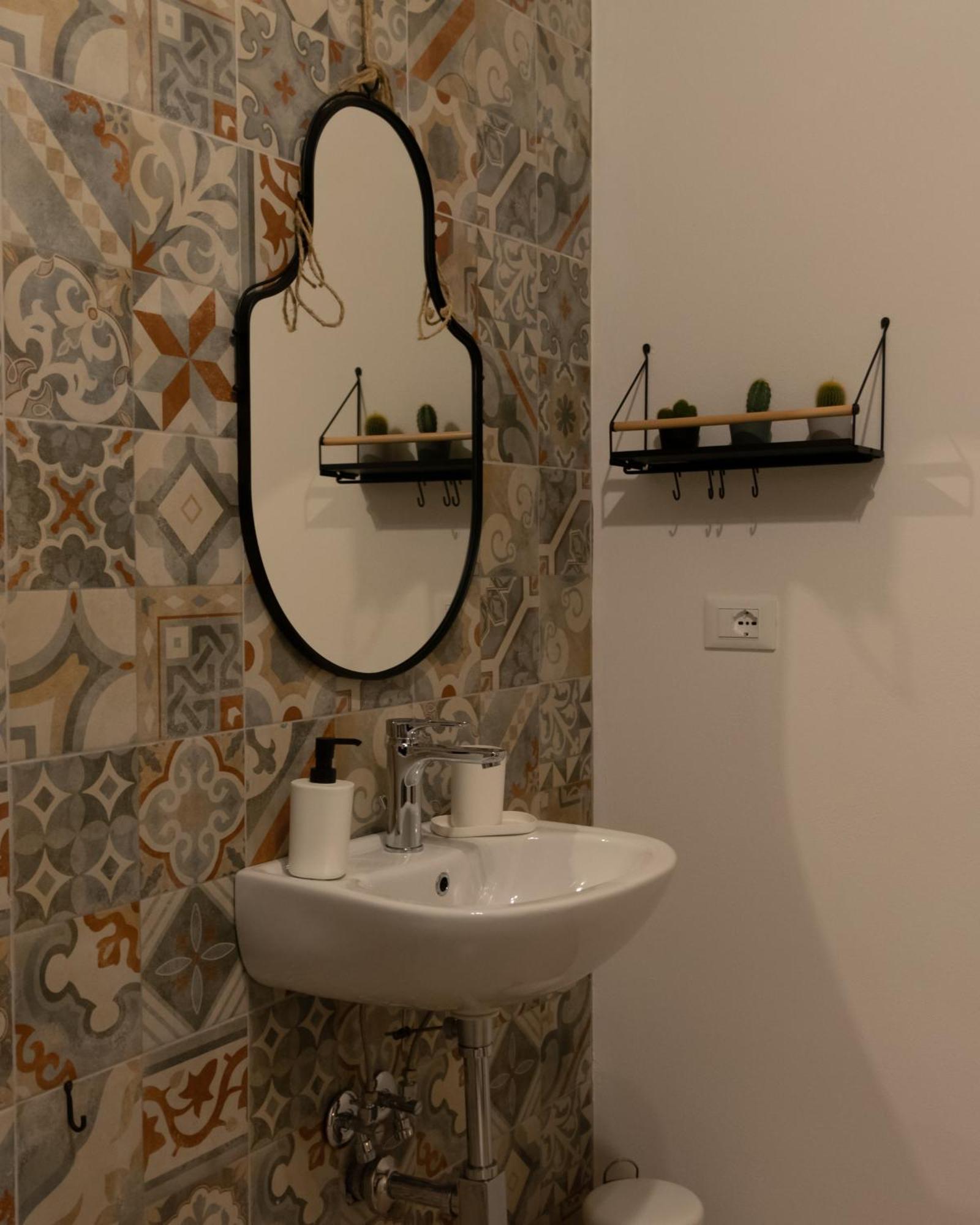 R-Home Exclusive Rooms Catania Esterno foto