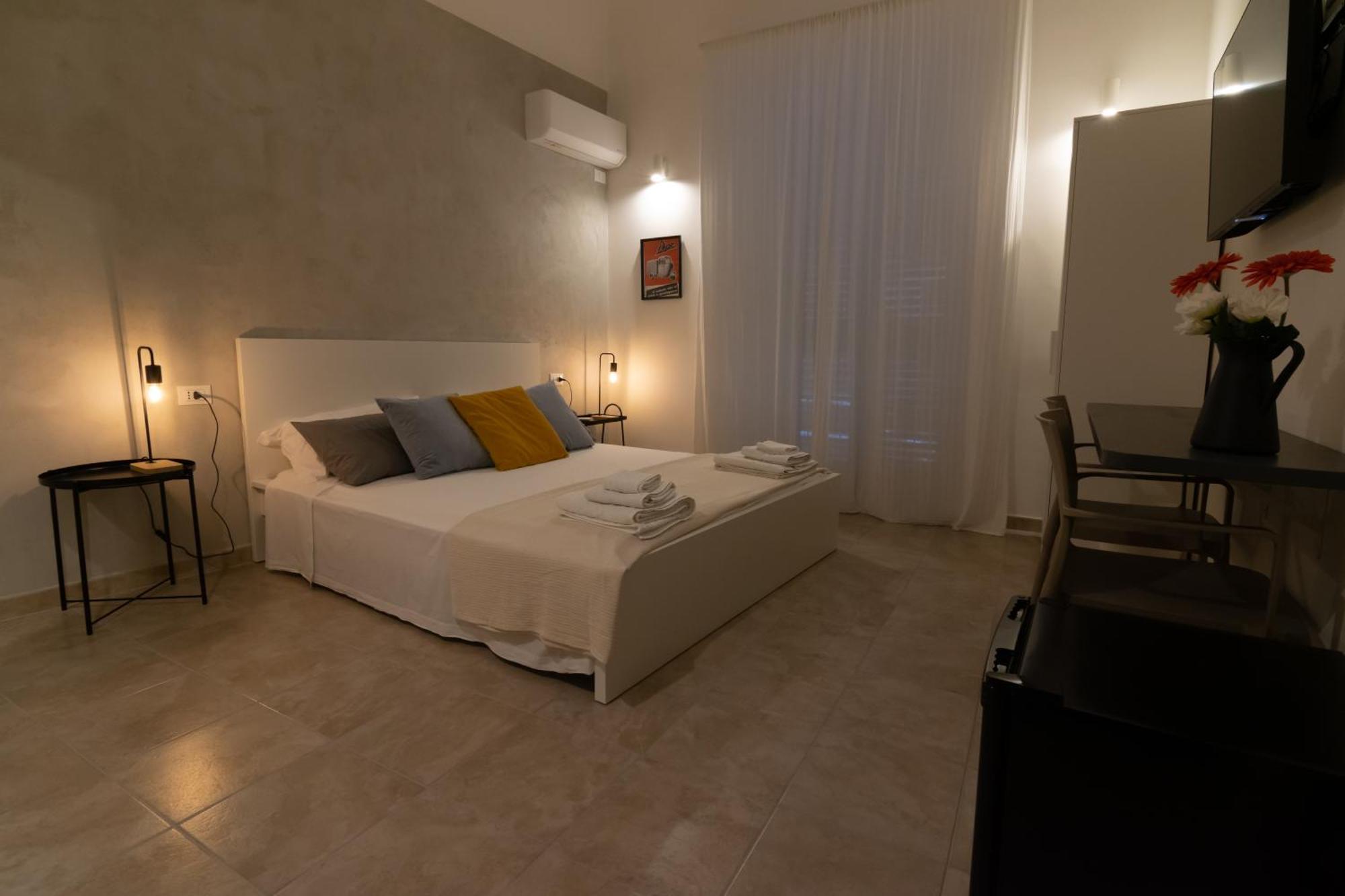 R-Home Exclusive Rooms Catania Esterno foto