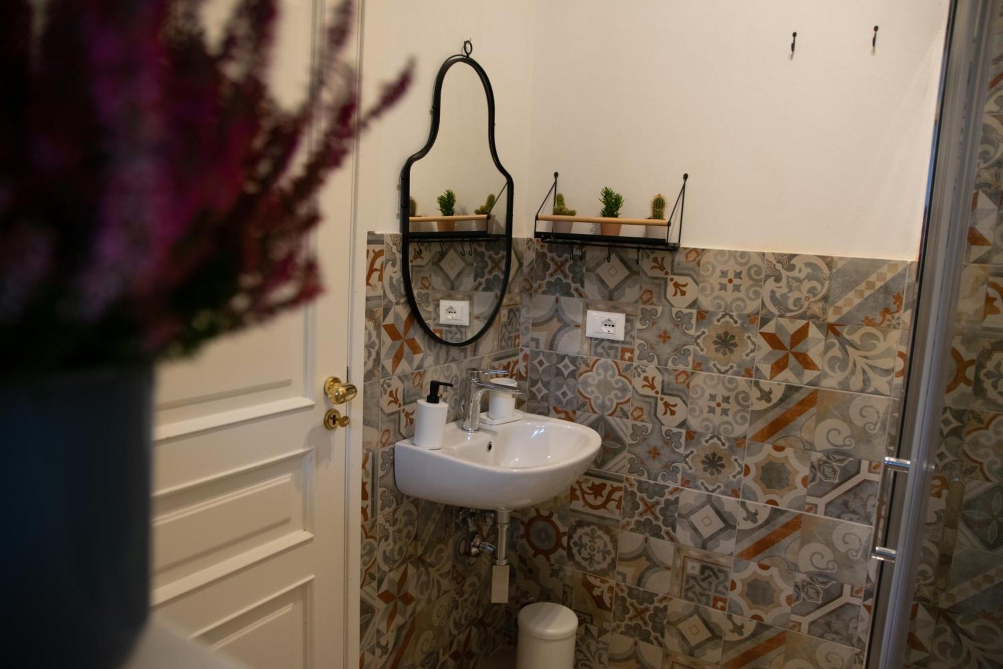 R-Home Exclusive Rooms Catania Esterno foto